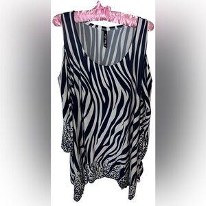 Plus Size Cold Shoulder Tunic Top